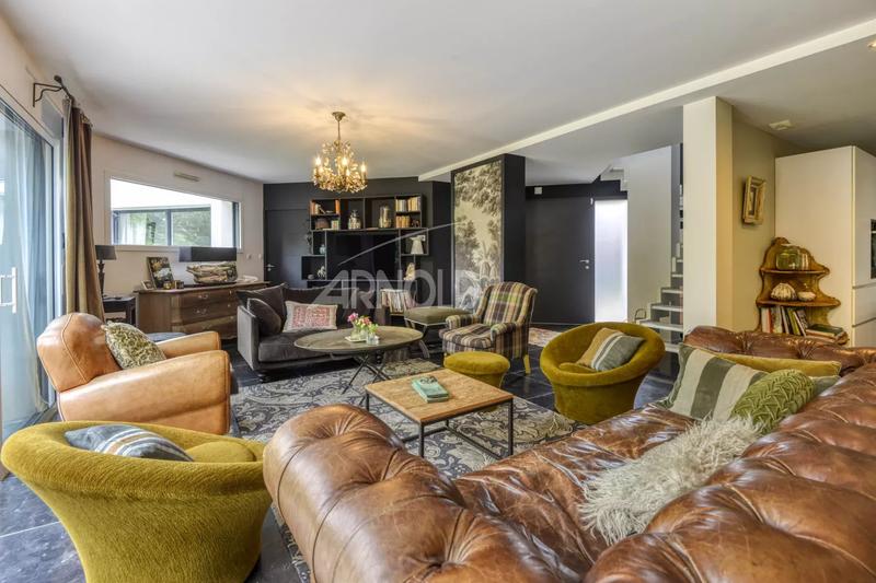 Maison - 191 m² - 8 pièces