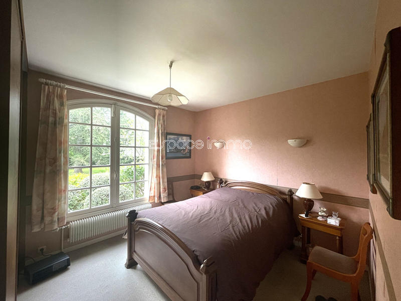 Maison - 197 m² - 7 pièces