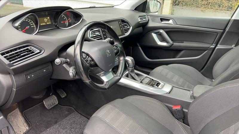 Peugeot 308 Sw II 1.2 PureTech 130 Eat6 Allure - Automatique Entretien constructeur