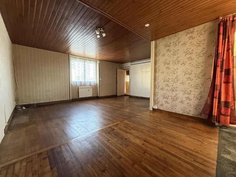 Maison - 94 m² - 5 pièces