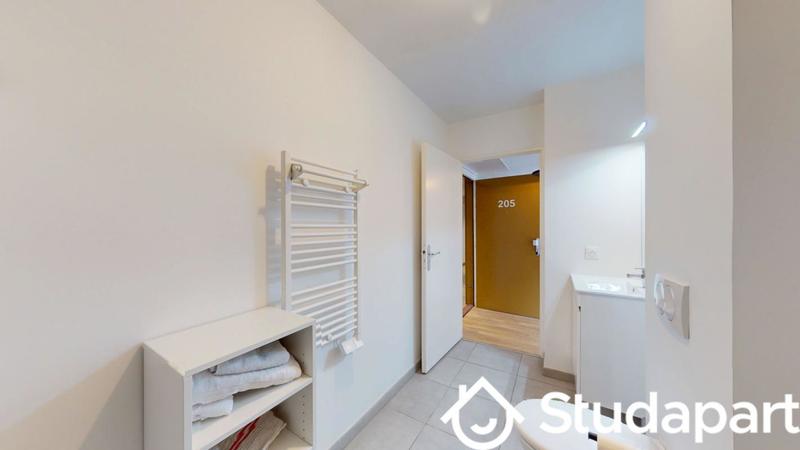 Chambre - 28 m² - 1 pièce