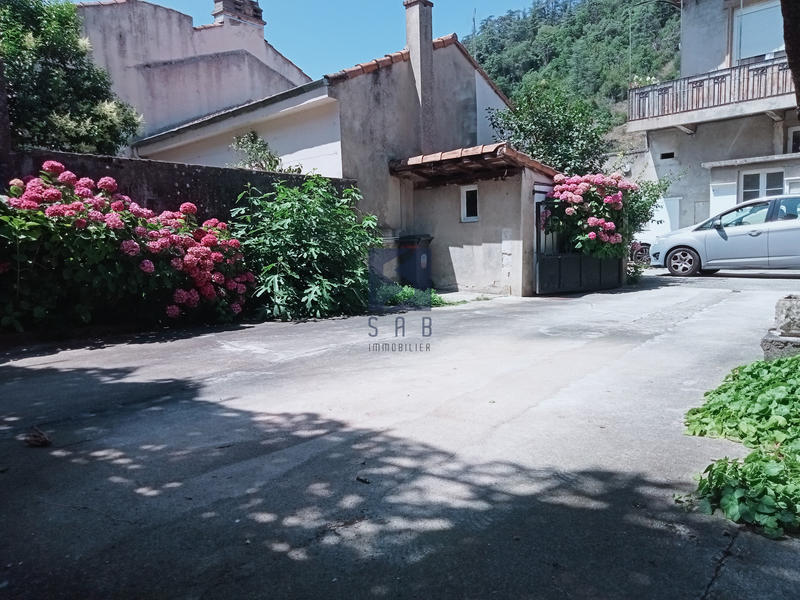 Maison - 160 m² - 8 pièces