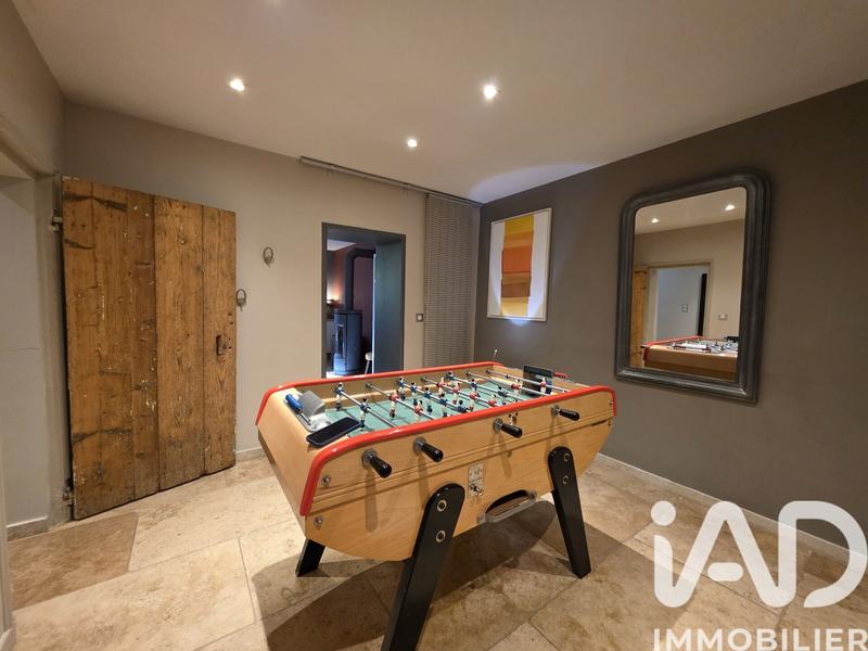 Maison - 180 m² - 5 pièces