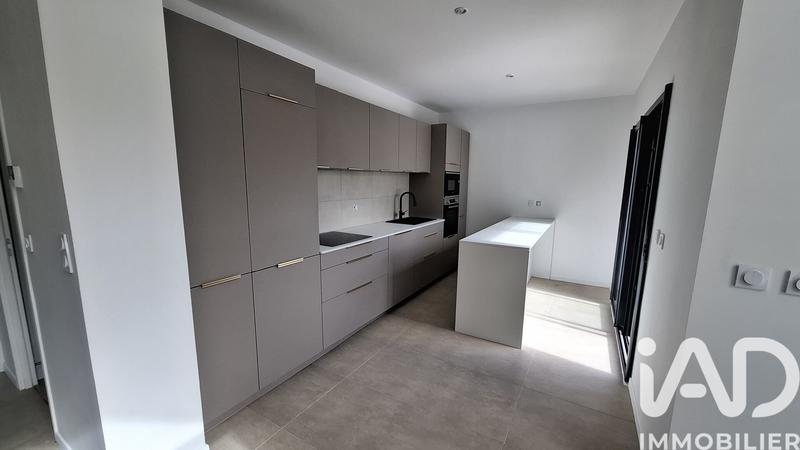 Maison - 200 m² - 7 pièces