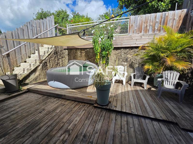 Maison - 90 m² - 4 pièces