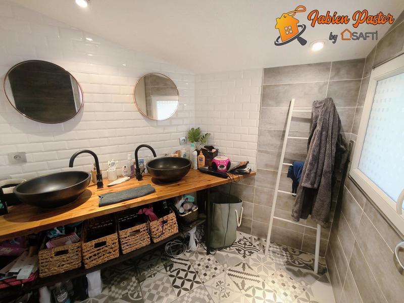 Maison - 83 m² - 4 pièces