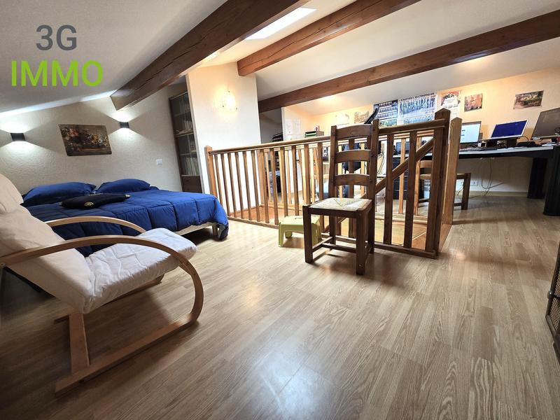 Maison traditionnelle - 138 m² - 6 pièces