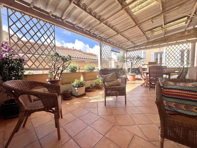 Maison de ville - 245 m² - 5 pièces