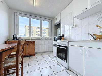 Appartement - 67 m² - 5 pièces
