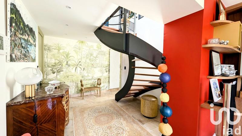 Maison - 185 m² - 7 pièces