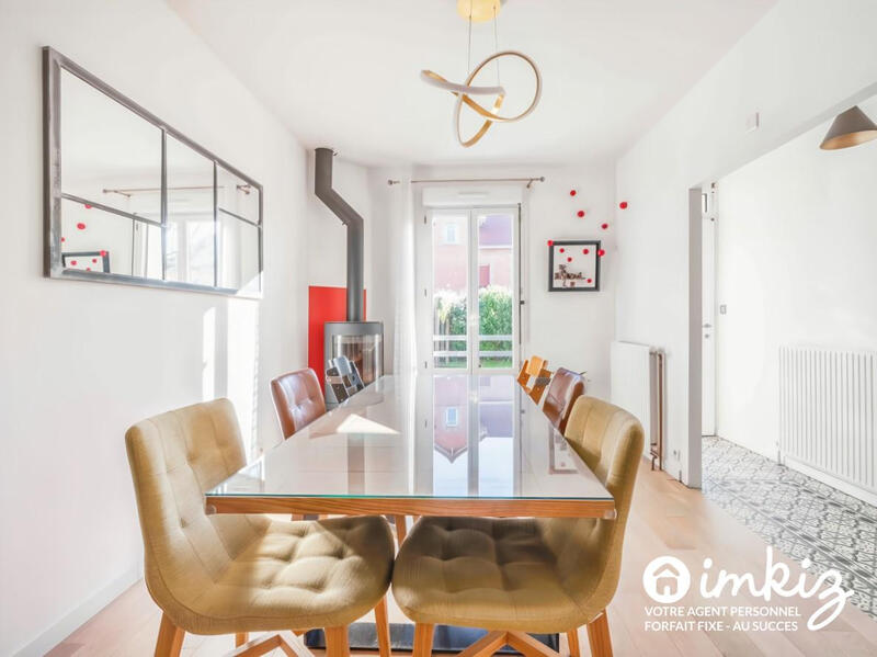 Maison - 104 m² - 5 pièces