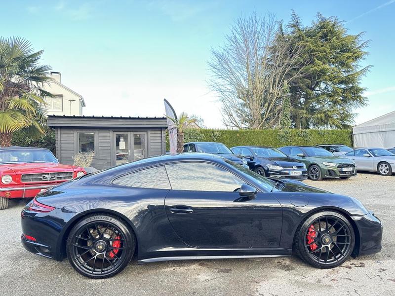 Porsche 991 Carrera 4 Gts