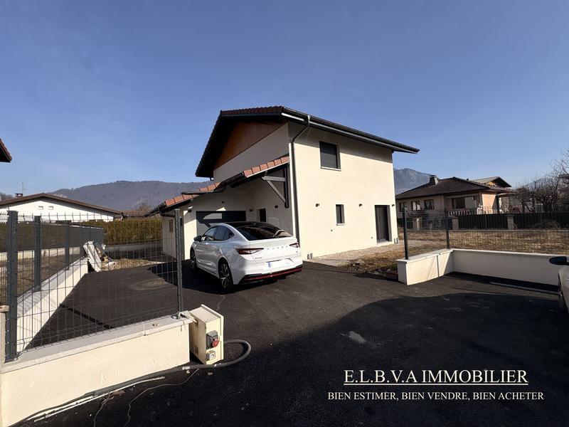 Maison contemporaine - 130 m² - 4 pièces