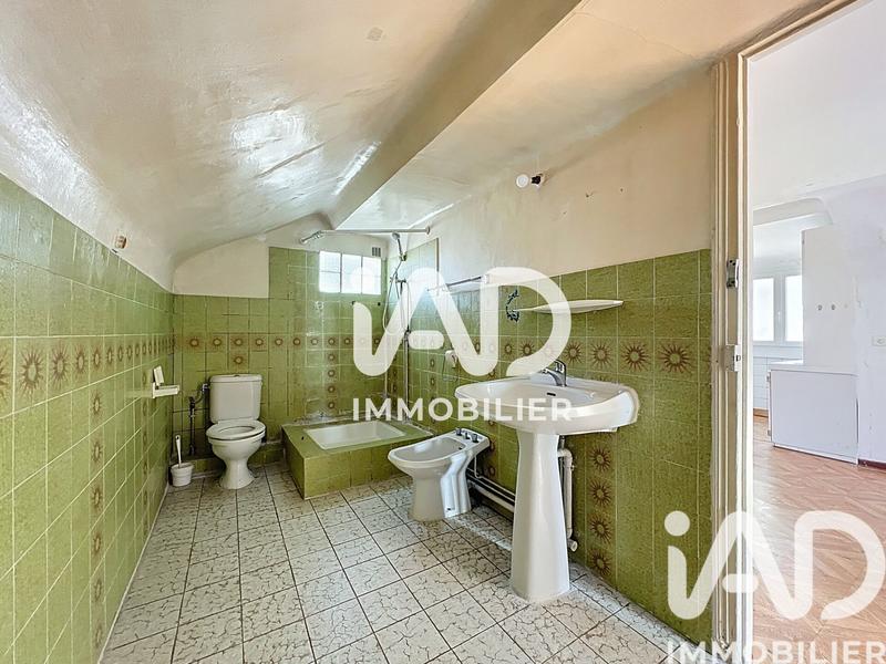 Maison - 97 m² - 5 pièces