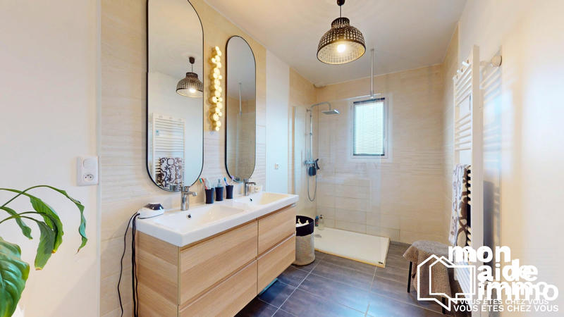 Maison - 100 m² - 5 pièces