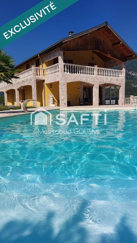 Villa - 226 m² - 7 pièces