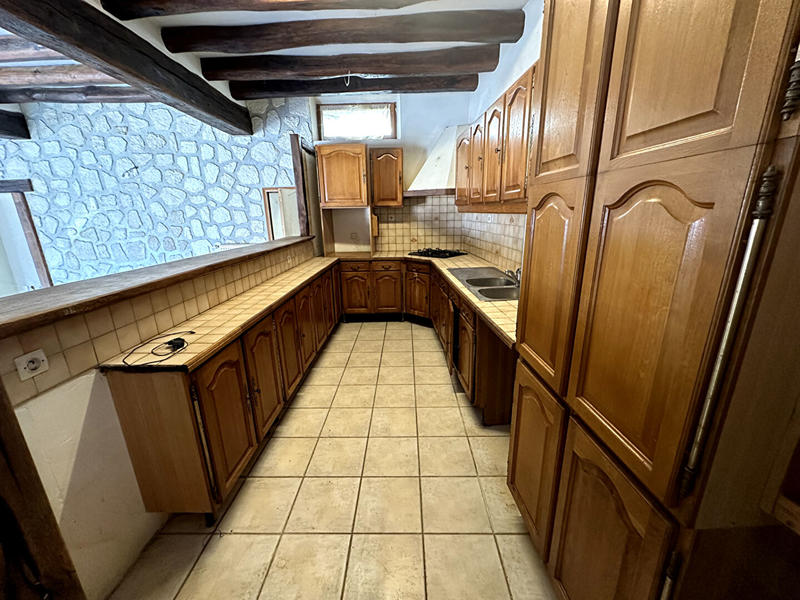 Maison - 202 m² - 8 pièces