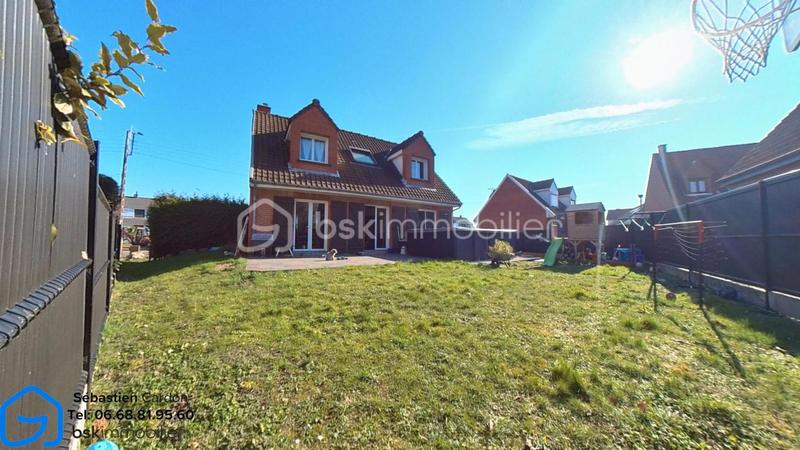 Maison traditionnelle - 96 m² - 6 pièces