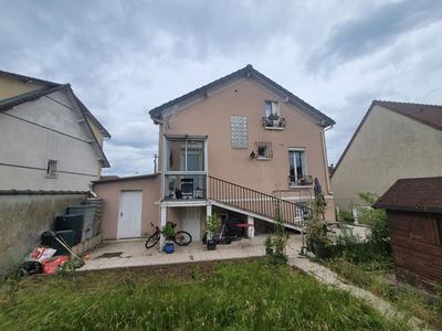 Maison - 105 m² - 3 pièces