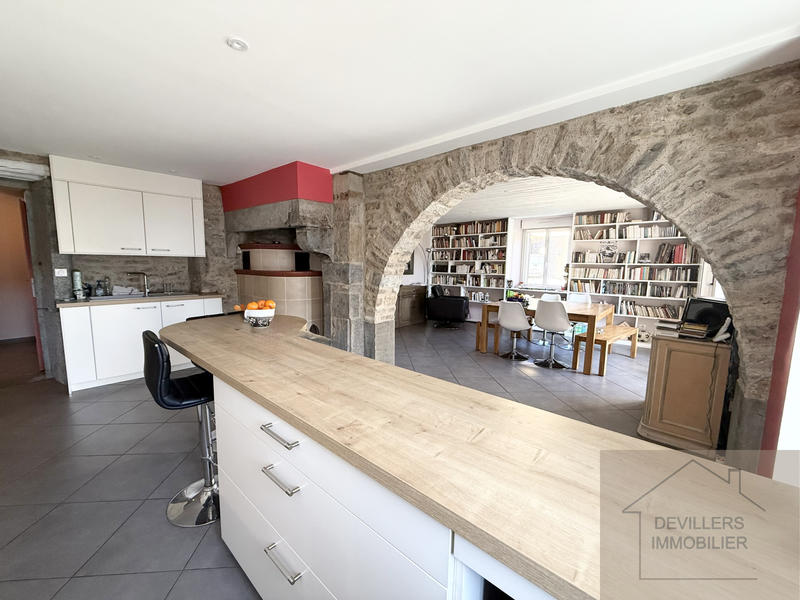 Maison - 167 m² - 6 pièces