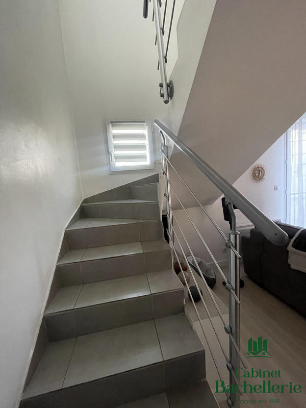 Appartement - 87 m² - 4 pièces