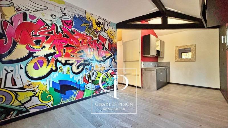 Villa - 219 m² - 6 pièces