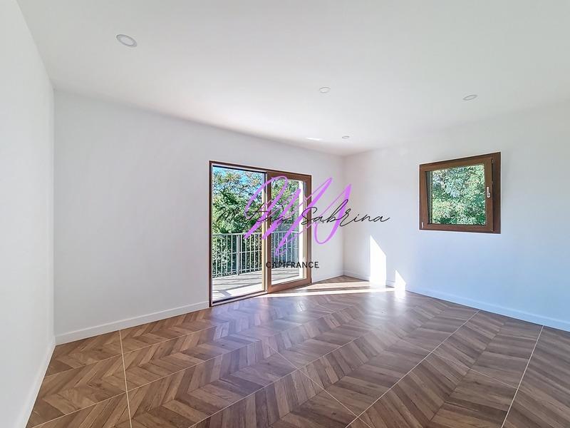 Maison - 145 m² - 5 pièces