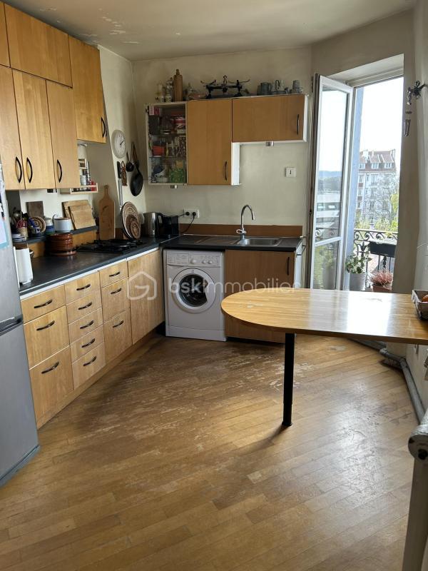 Appartement - 94 m² - 5 pièces