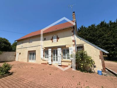 Maison - 165 m² - 7 pièces
