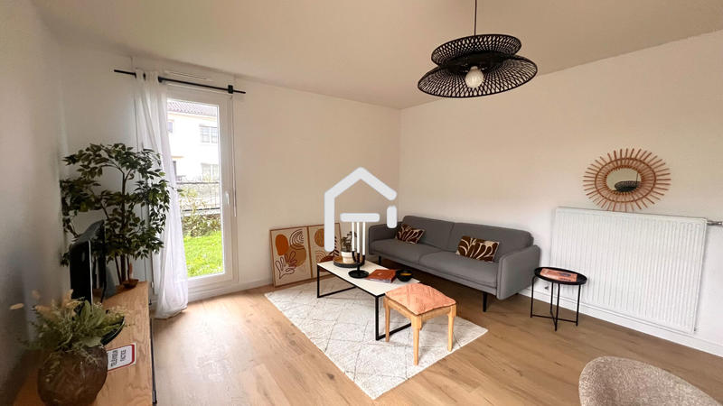 Appartement - 93 m² - 5 pièces