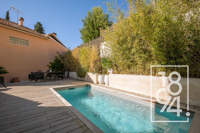 Maison - 102 m² - 5 pièces