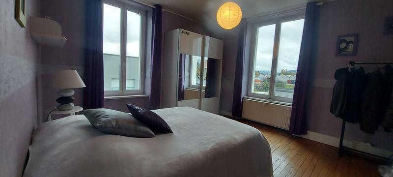 Maison - 210 m² - 7 pièces