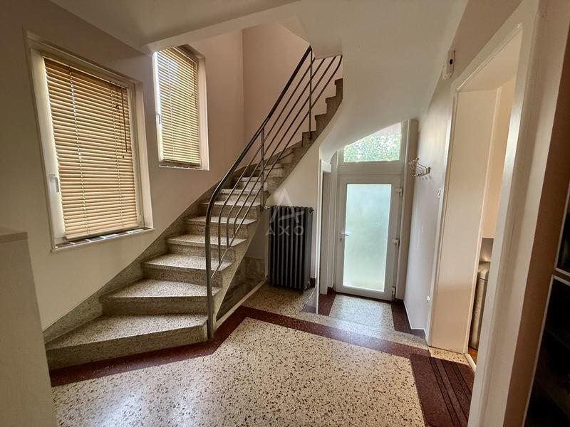 Maison - 165 m² - 6 pièces