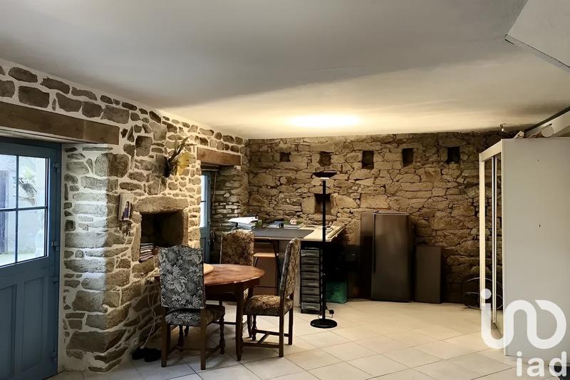 Maison - 203 m² - 7 pièces