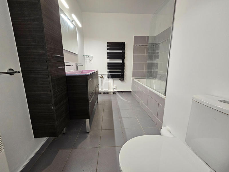 Appartement - 75 m² - 4 pièces