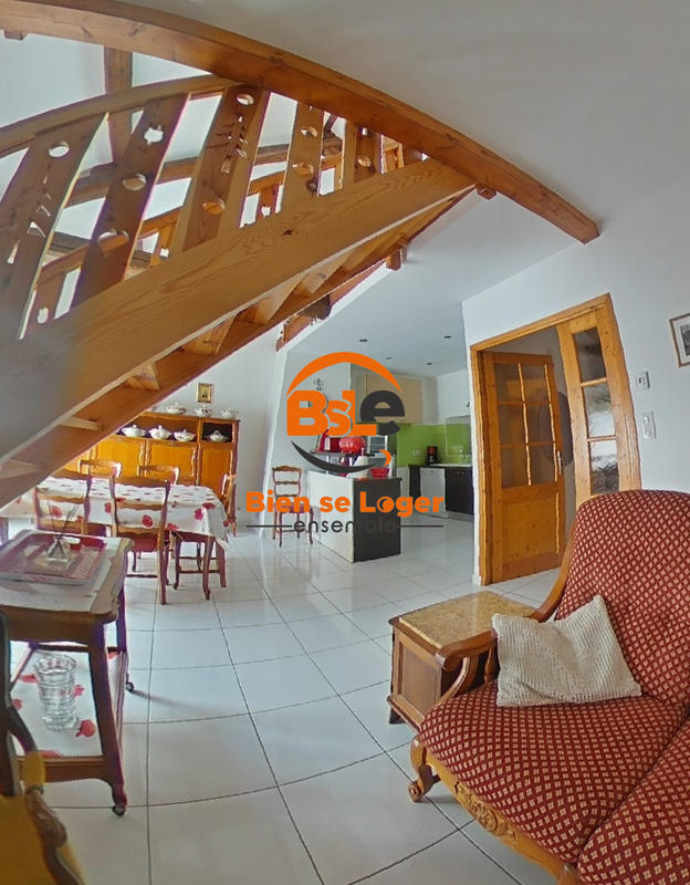 Maison - 282 m² - 11 pièces