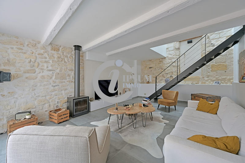 Maison ancienne - 241 m² - 8 pièces