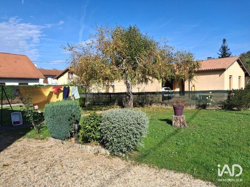 Maison - 207 m² - 6 pièces