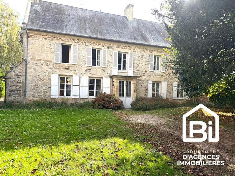Maison en pierre - 185 m² - 7 pièces