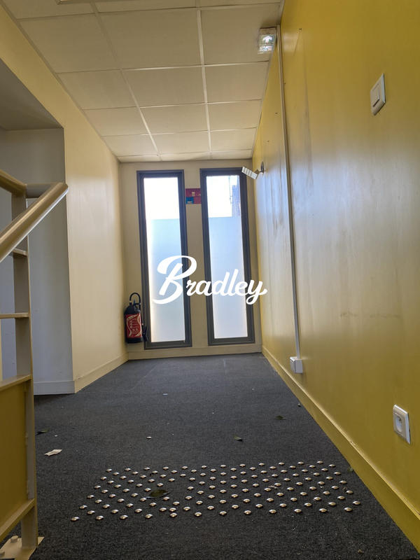 Local commercial - 171 m²