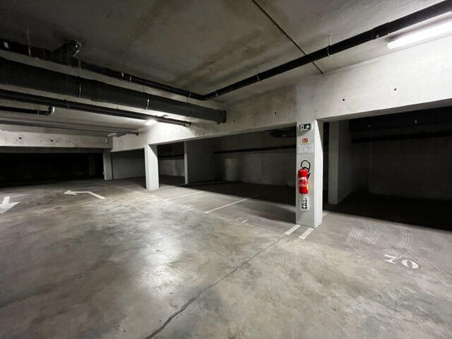 Local commercial - 222 m²