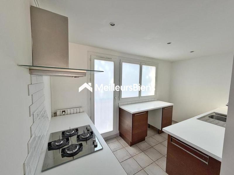 Appartement - 81 m² - 5 pièces