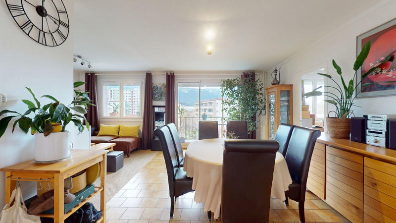 Appartement - 67 m² - 4 pièces