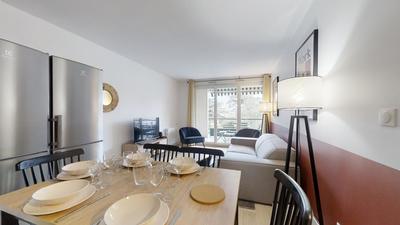 Appartement - 104 m² - 6 pièces