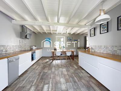 Maison - 148 m² - 6 pièces