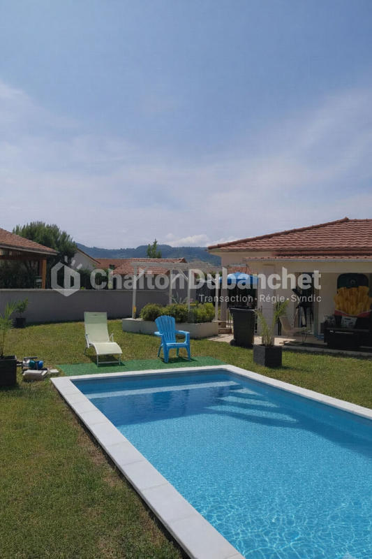 Maison - 105 m² - 5 pièces