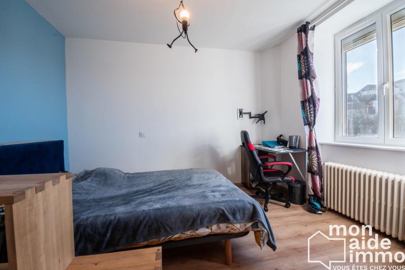 Maison traditionnelle - 163 m² - 6 pièces