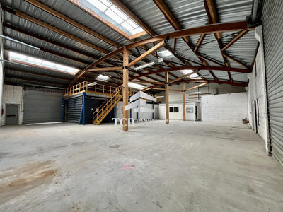 Local d'activités - 1 175 m²