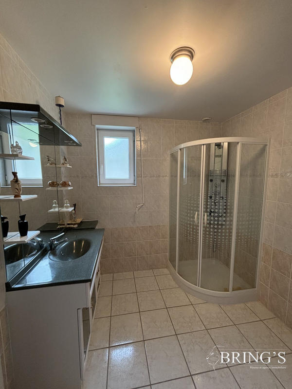 Maison - 350 m² - 12 pièces