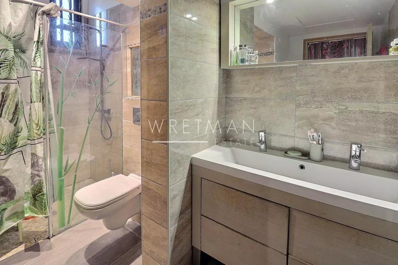 Maison de village - 225 m² - 9 pièces